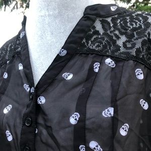 No Boundaries XL Sheer Skull and Lace Blouse